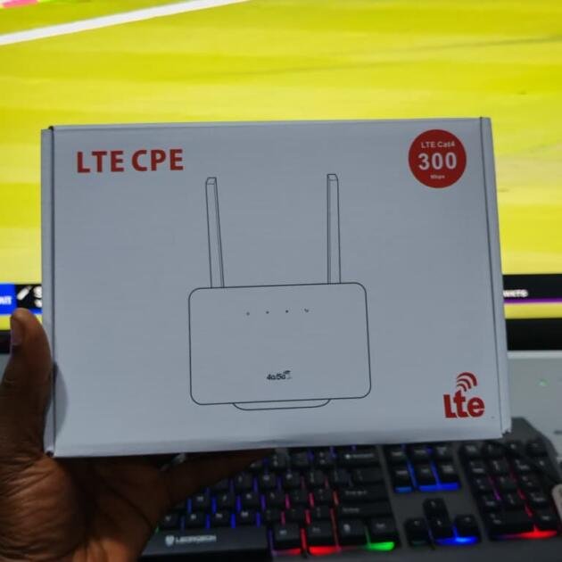 MF967 5G LTE Mobile WiFi